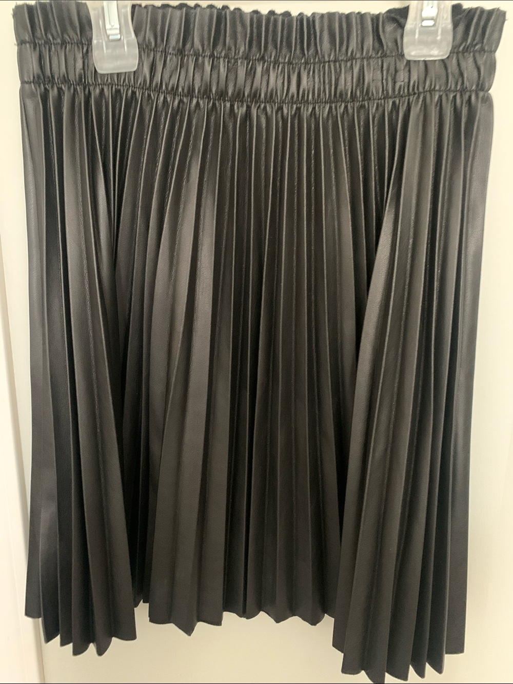 Black Pleated Women's Skirt